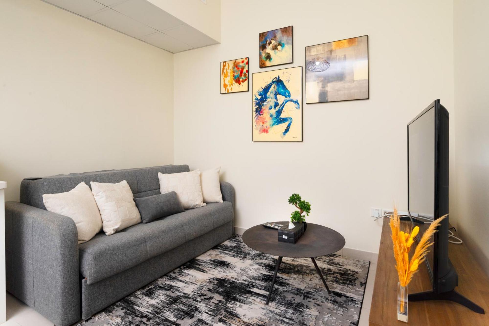 Modern 1bhk With Marina View *